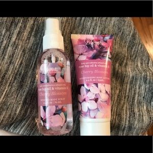 Bloom Rosehip & Vitamin E cherry Duo